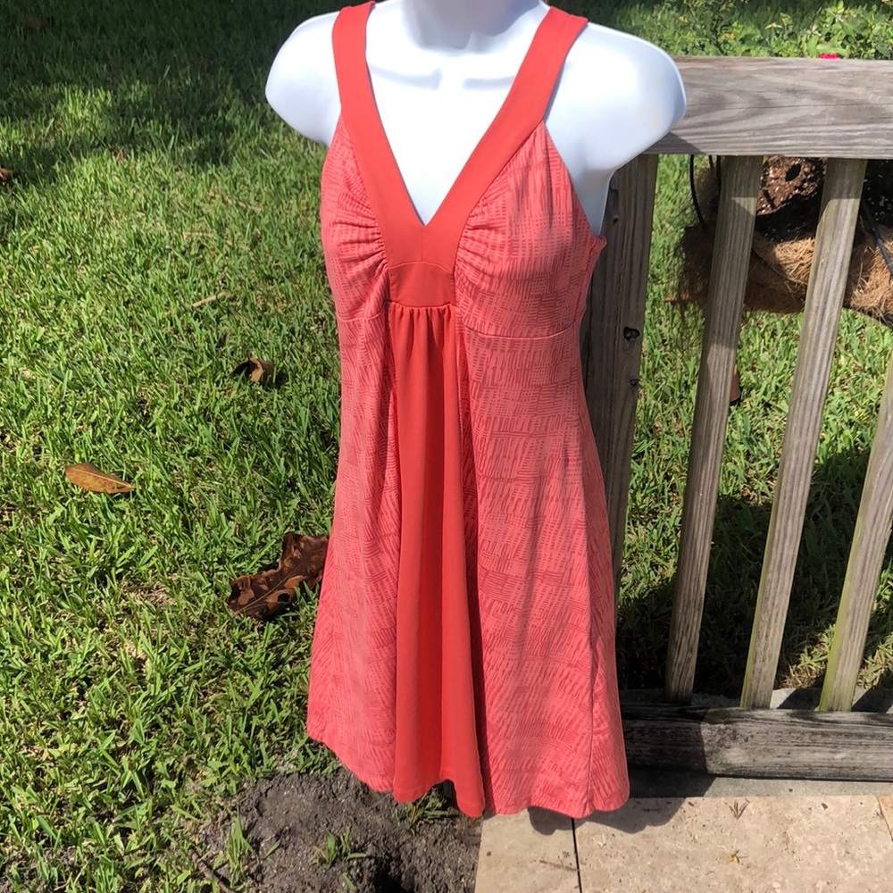 Patagonia Dress. Size Med. orange/rust color. Nice quality.ale offer .